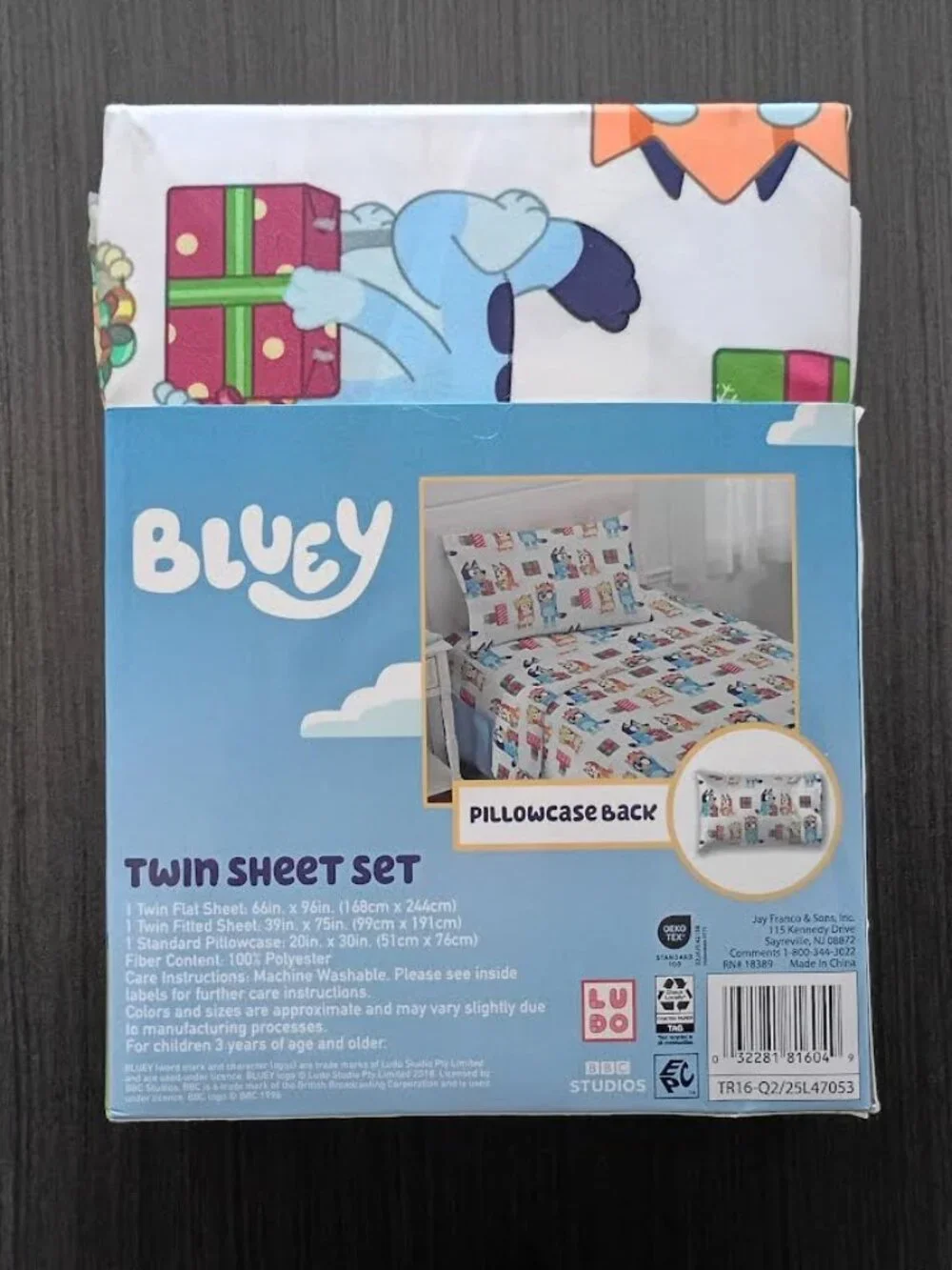 Bluey Twin Sheet Set - Kids Cartoon Bedding in Blue and White